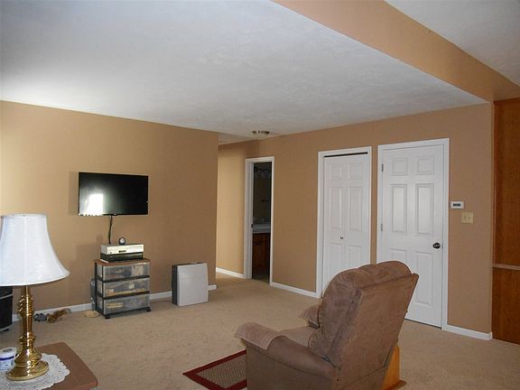 4th image of 1908 Thornhill Dr