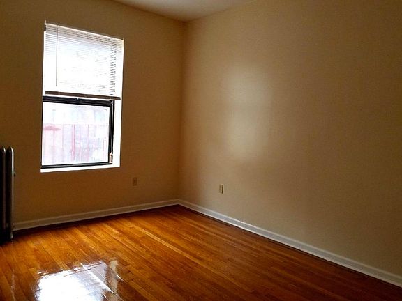 2nd image of 8818 150th St
