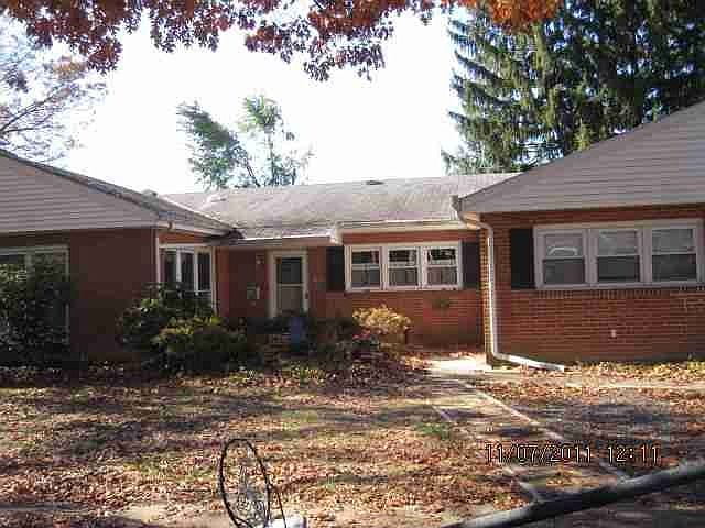 Home for Sale in Camp Hill, PA $189,000
