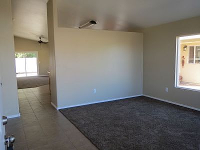 2nd image of 1647 E Copper Canyon Dr
