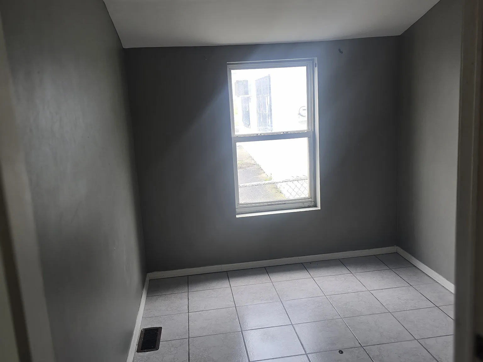 4 bed, 1470 sqft, $1,800 — Photo 3