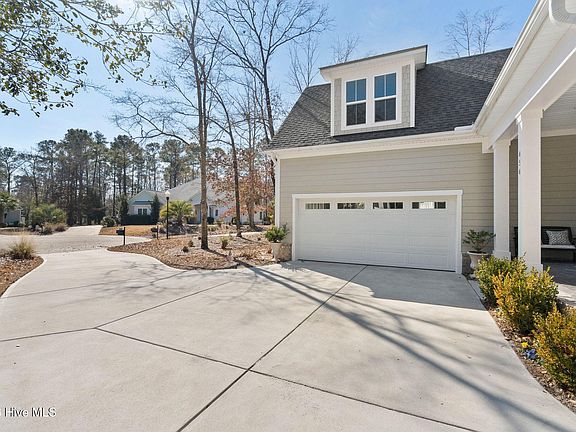 5th image of 656 Kempton Court SE