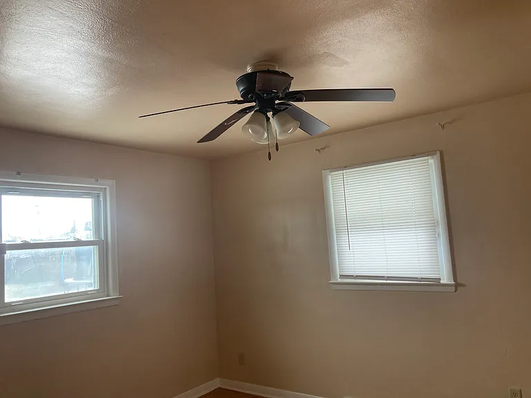 1409 Mittendorf Dr — Photo 21