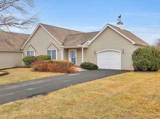 7 Hamlet Manor Ln #7, Durham, CT 06422