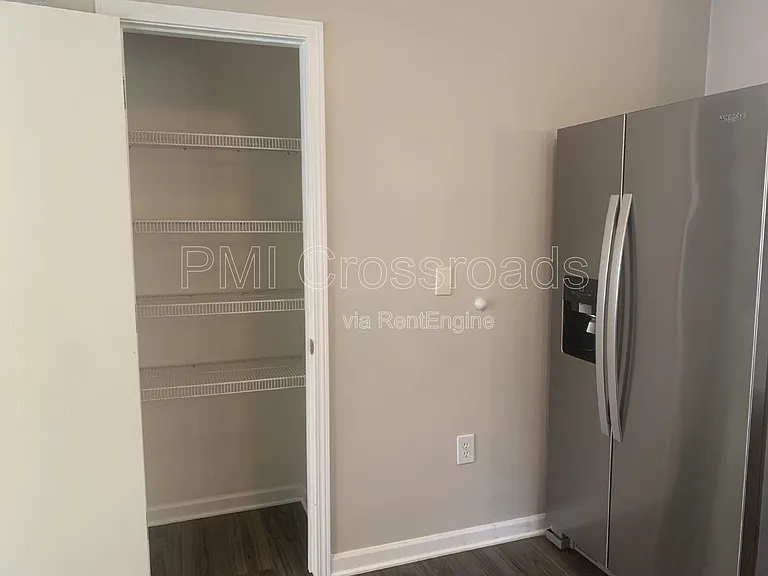 8620 Olenbrook Dr — Photo 13