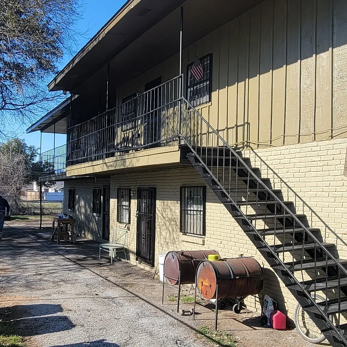 2 bed, 800 sqft, $950 — Photo 2