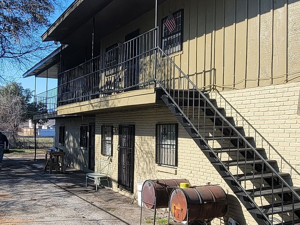 2nd image of 1415 Metropolitan Ave APT 201