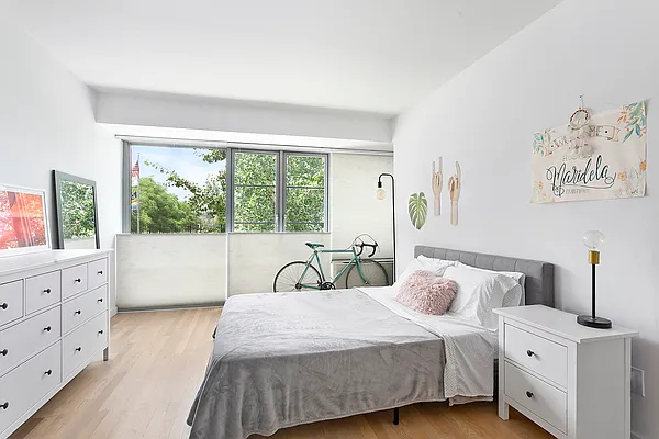 Sold by Compass | media 4