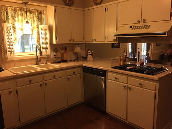 2nd image of 151 McKnight Dr
