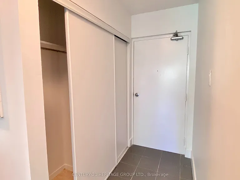 170 Grove St E #403 — Photo 11