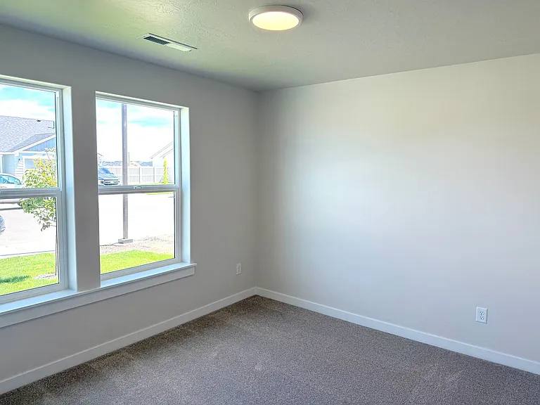 11121 Bluefield Dr — Photo 22