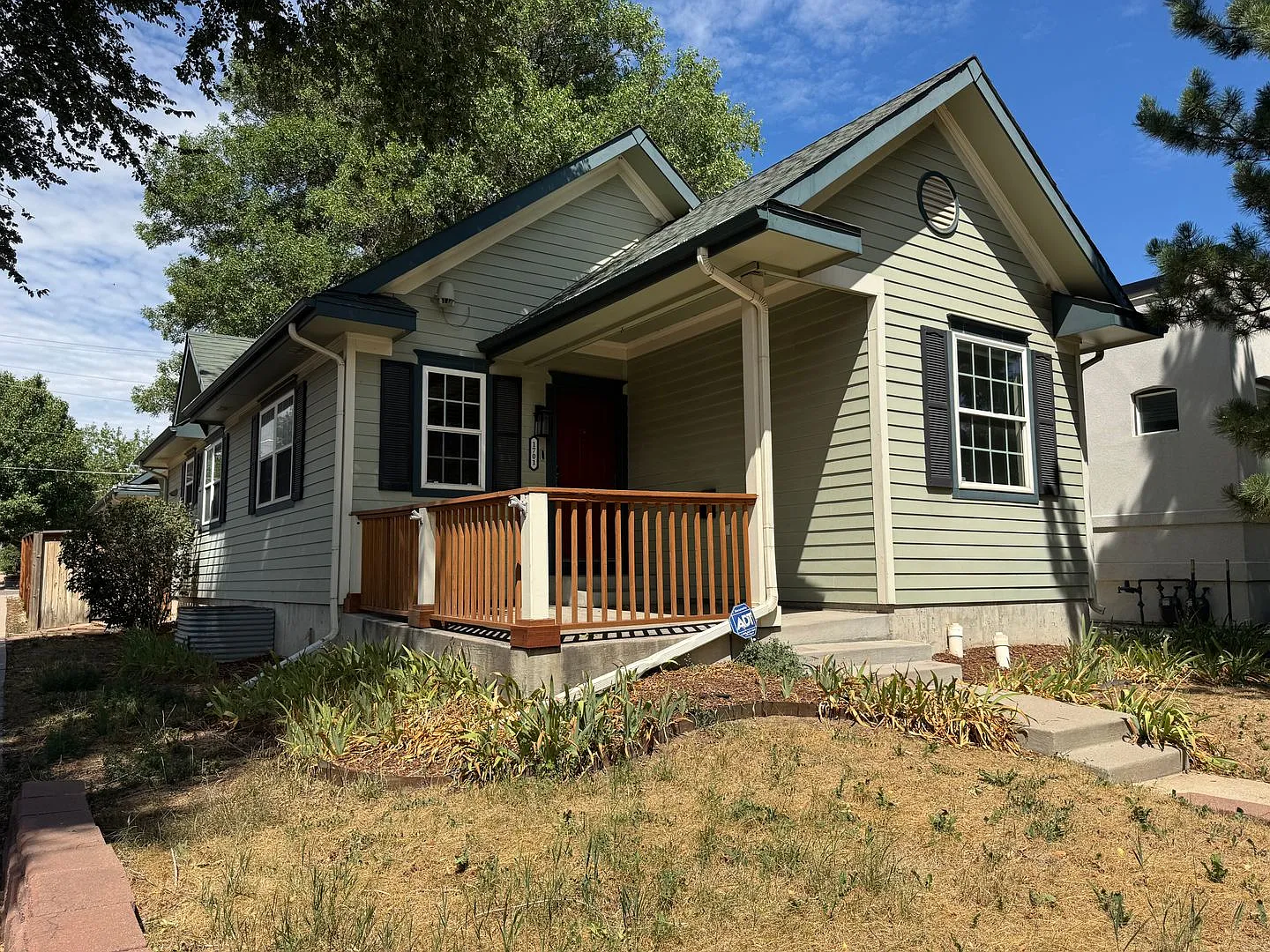 Spacious 4-Bedroom Home Near Sloan's Lake & Broncos Stadium — Photo 1