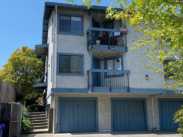 1st image of 3205 San Mateo St #4