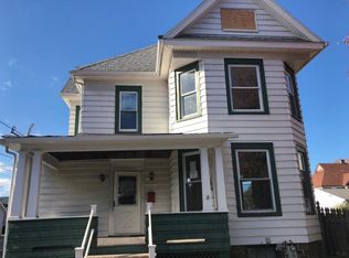 610 4th St, West Pittston, PA 18643