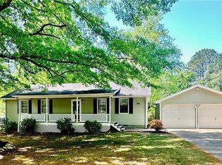 1836 Rainbow Ln, Powder Springs, GA 30127