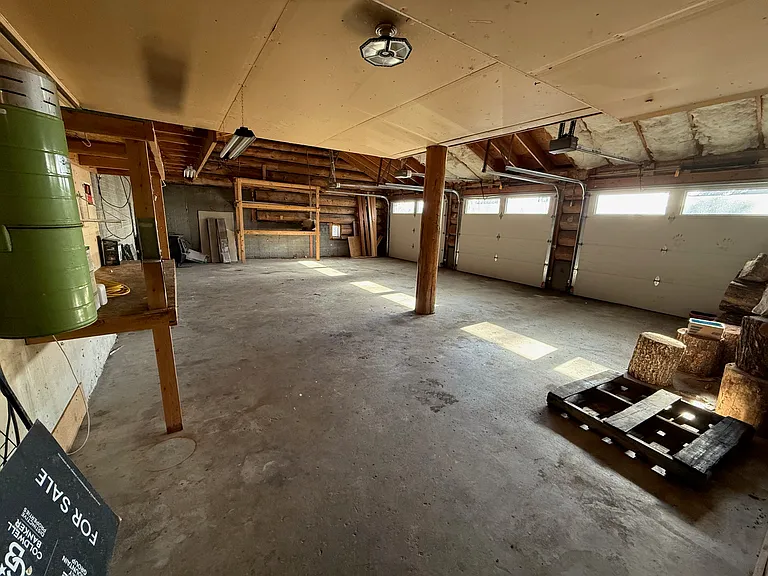545 Coulee Dr — Photo 44