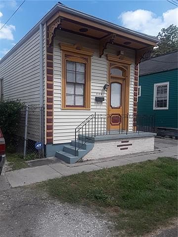 1st image of 603 Deslonde St
