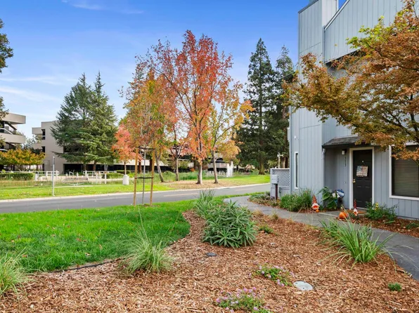 317 Rock Creek Way, Pleasant Hill, CA 94523