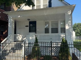 7605 S Champlain Ave, Chicago, IL 60619