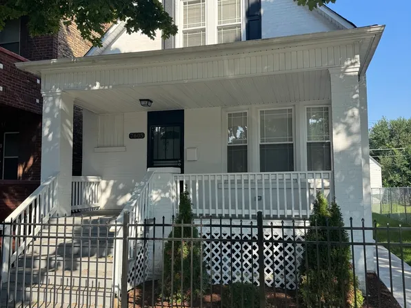 7605 S Champlain Ave, Chicago, IL 60619