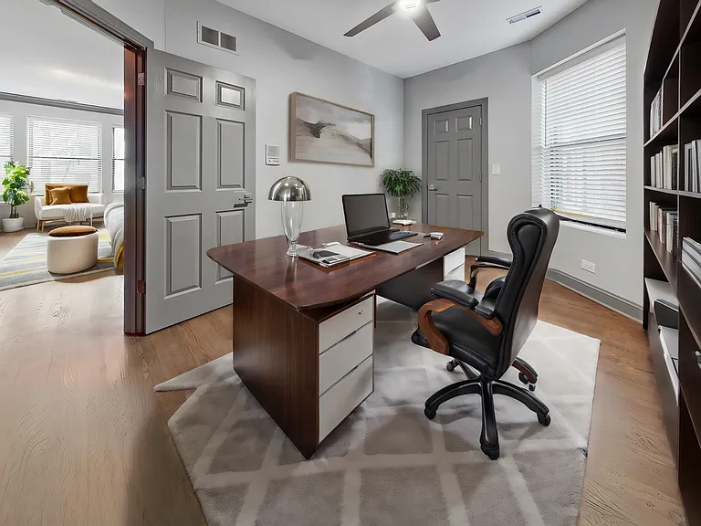 4002 S Calumet Ave — Photo 14