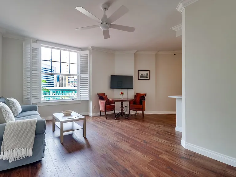 702 Ash St #301 — Photo 1