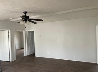 3205 N Market St #1, Wichita, KS 67219