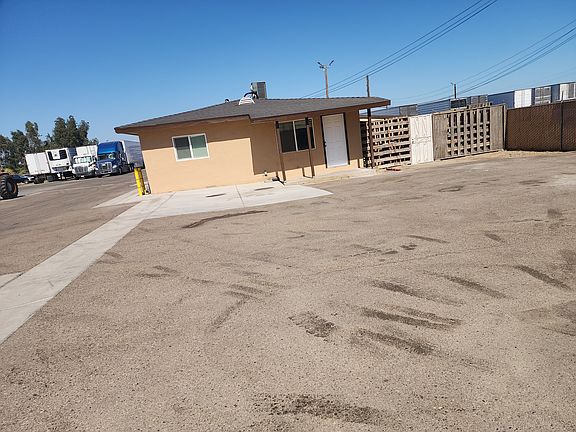 2nd image of 2763 S Willow Ave