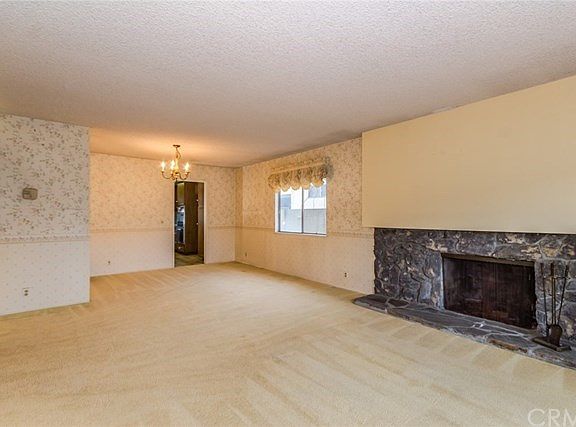 3rd image of 9342 England Ave