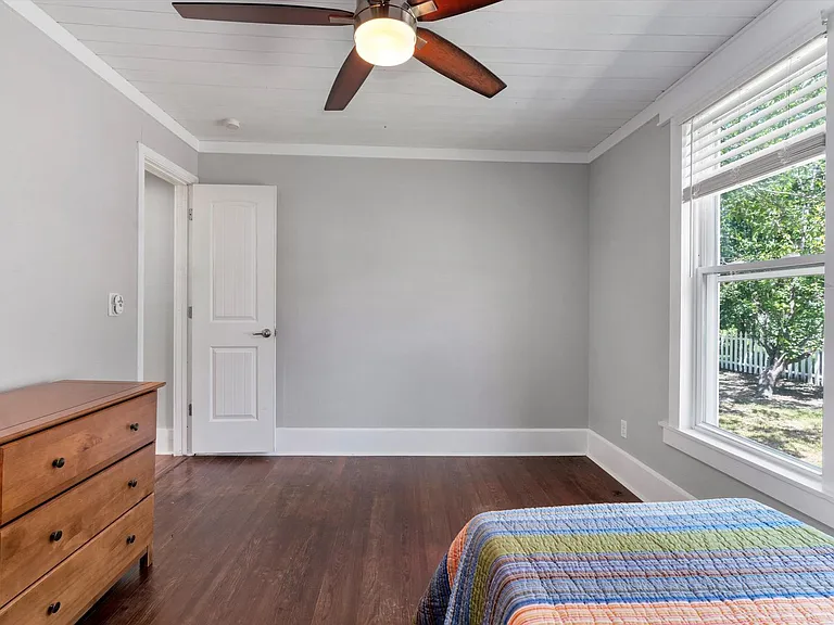 308 Alva St — Photo 19