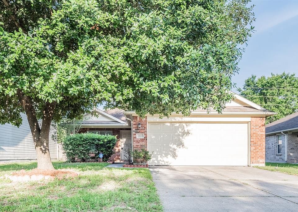 1st image of 19931 Sweet Magnolia Pl