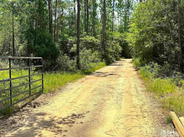 24781 New Horizons Trl, Robertsdale, AL 36567