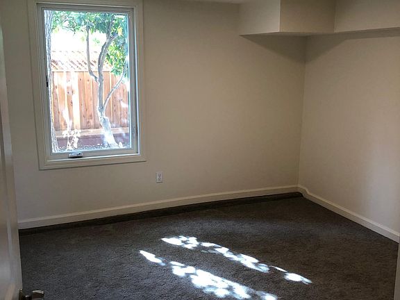 5th image of 260 Siesta Way
