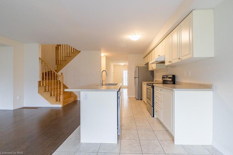 2nd image of 7711 Dockweed Dr