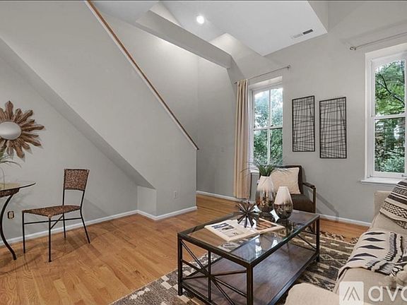 3rd image of 1432 Dolman St #A
