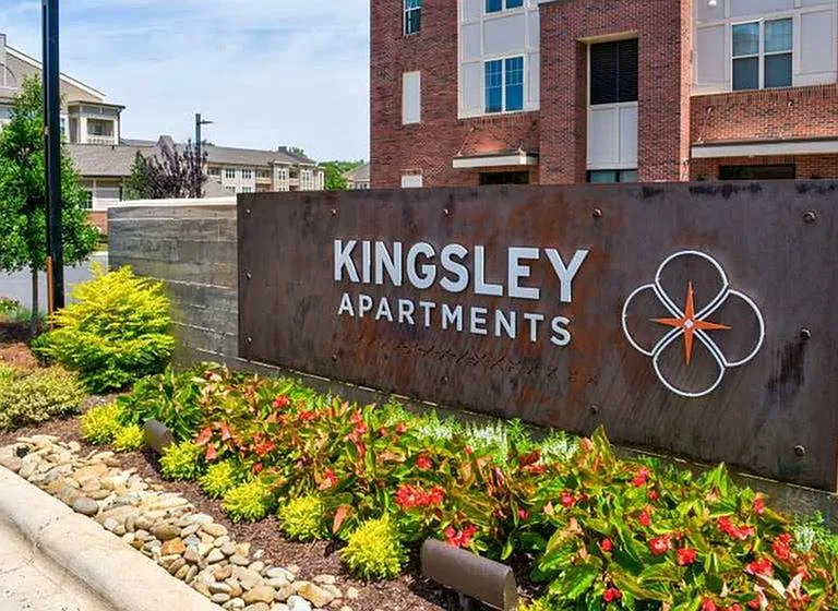 Kingsley Apartments — Photo 55