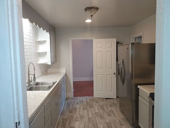2nd image of 169 Kensington Cir