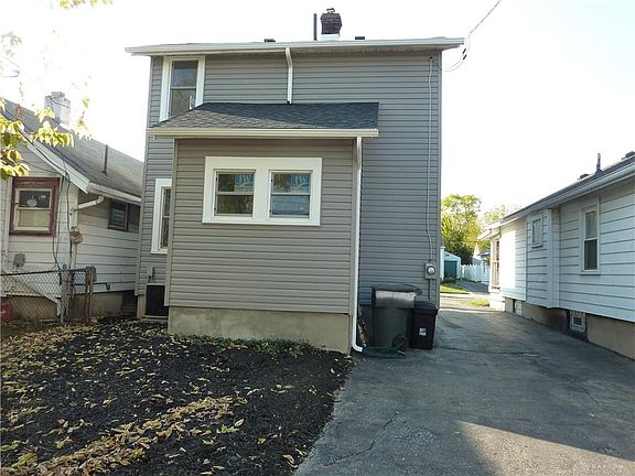 3rd image of 4115 Farnham Ave