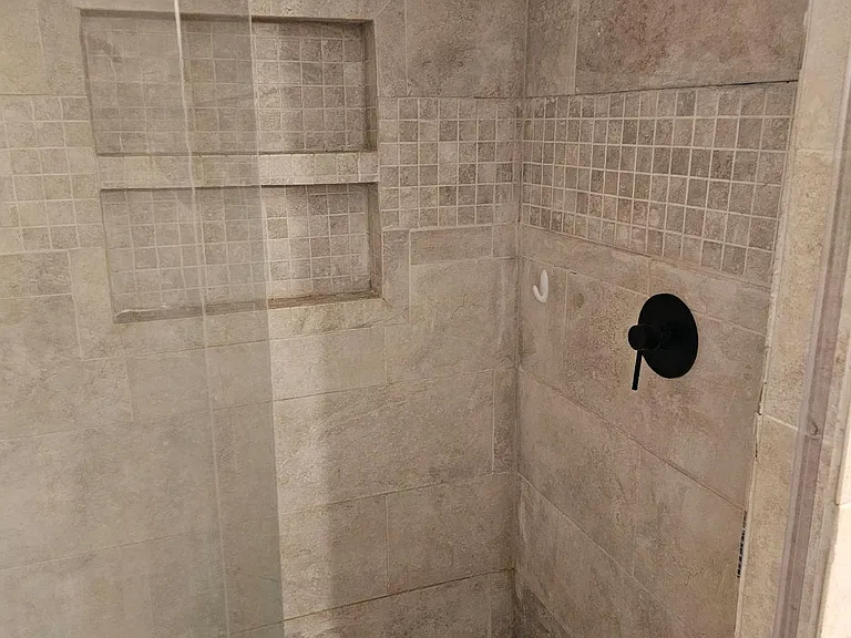 110 Lattimer Dr — Photo 13