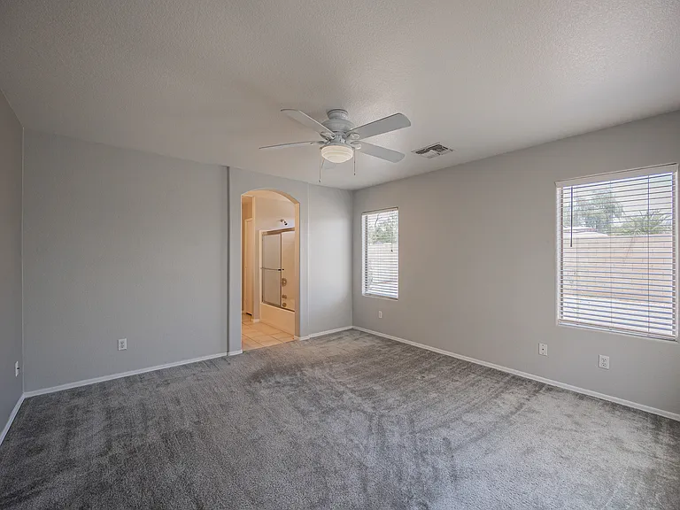 13344 W Desert Ln — Photo 11