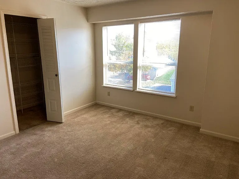 Canal 2 Apartments — Photo 74