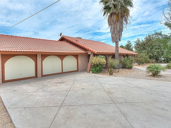 2nd image of 24453 Willis Ln