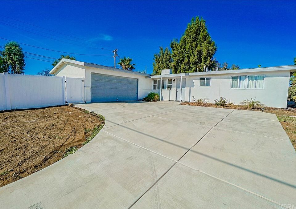 1st image of 11479 Weber Ave
