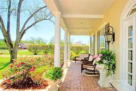 4th image of 127 Pecan Valley Dr