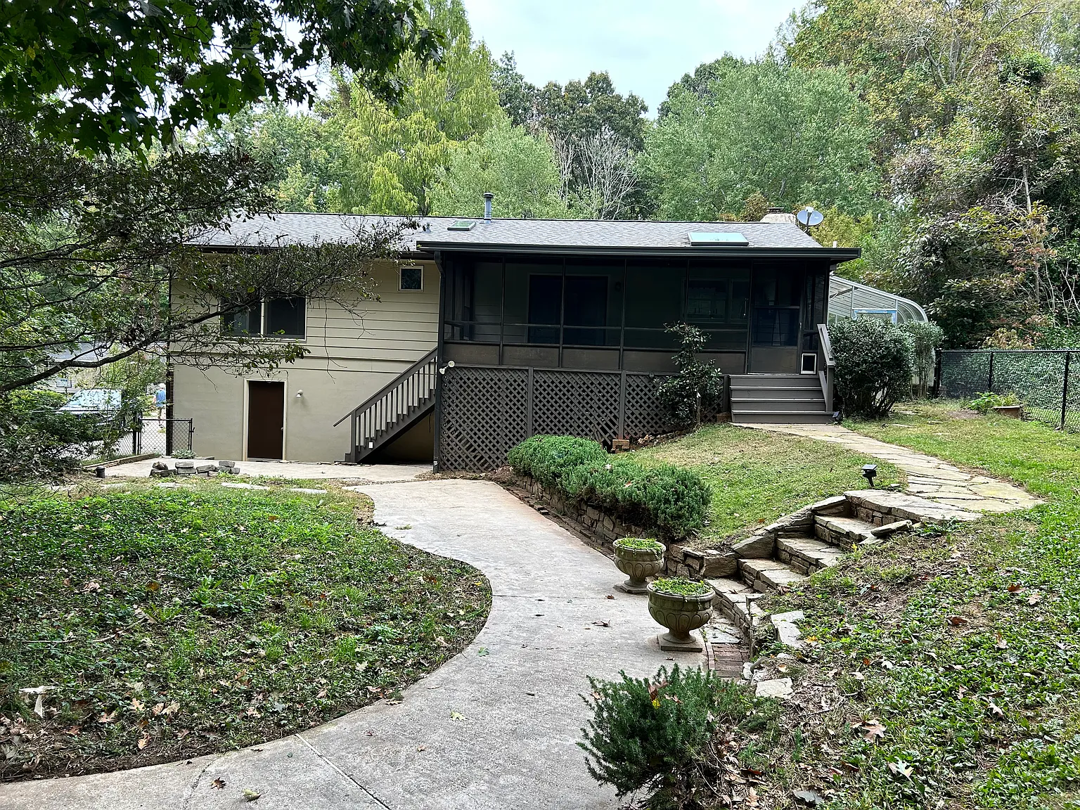 3 bed, 2095 sqft, $2,250 — Photo 3