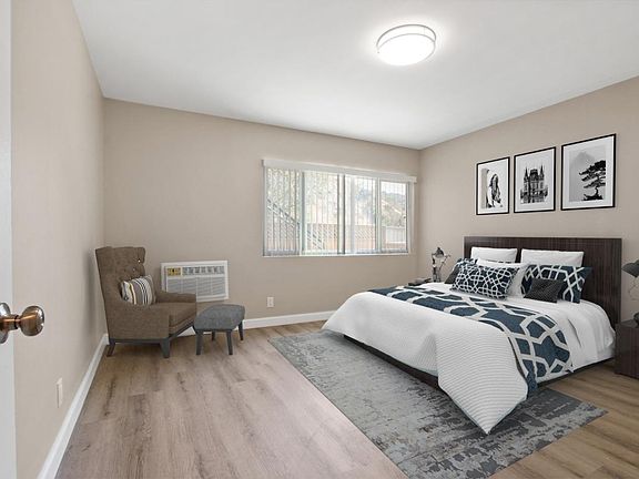 4th image of 315 S Avenue 55 APT 2