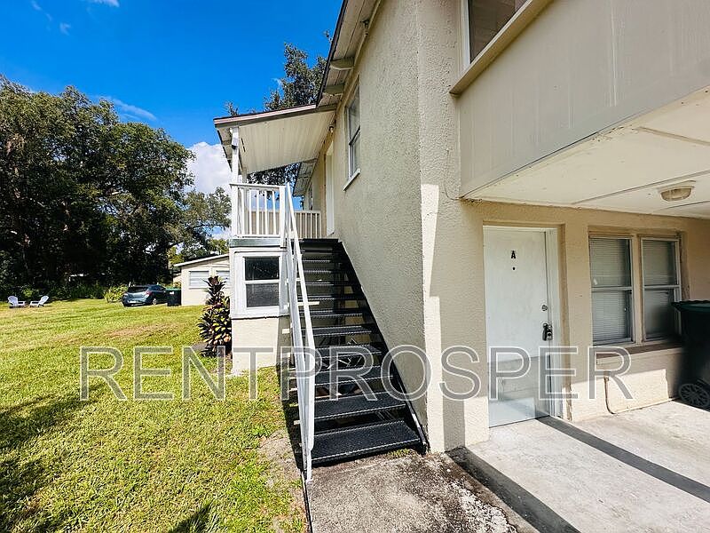 1st image of 2139 Carlton Dr APT B