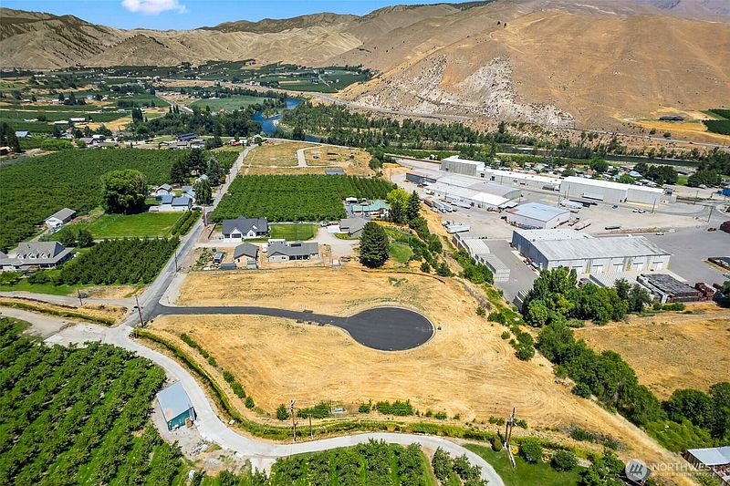 3rd image of 37 Penstemon Lane