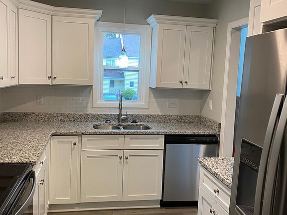 3rd image of 1748 Early Settlers Rd #1748
