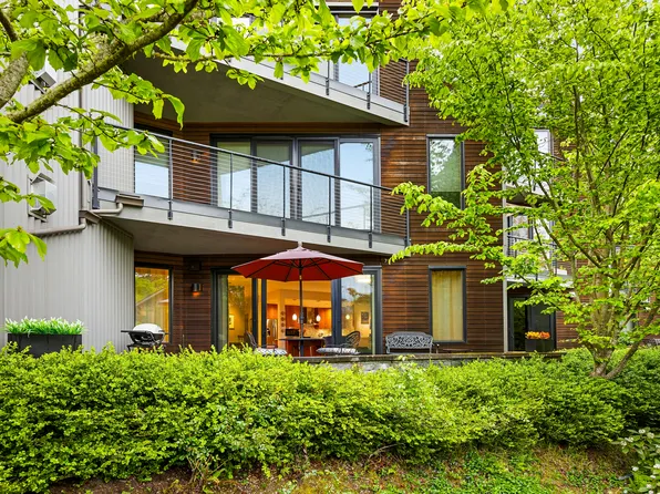 620 NE Vineyard Ln Unit B102, Bainbridge Island, WA 98110